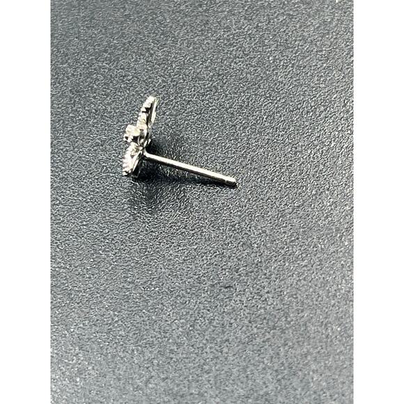 14k White Gold Diamond Vintage Flower Petal Design Stud Earrings - Picture 9 of 9